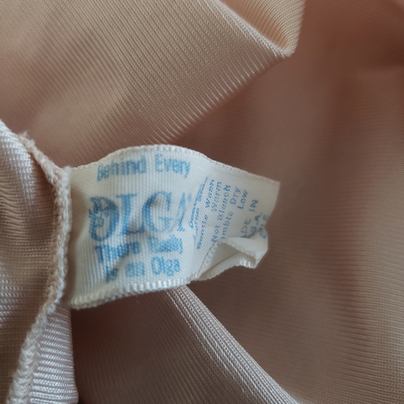 Vintage Behind every Olga there beaty is an Olga Women Slip Skirt Linger… - Picture 3 of 8